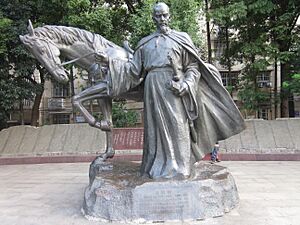 Archivo:The statue of Xin Qiji