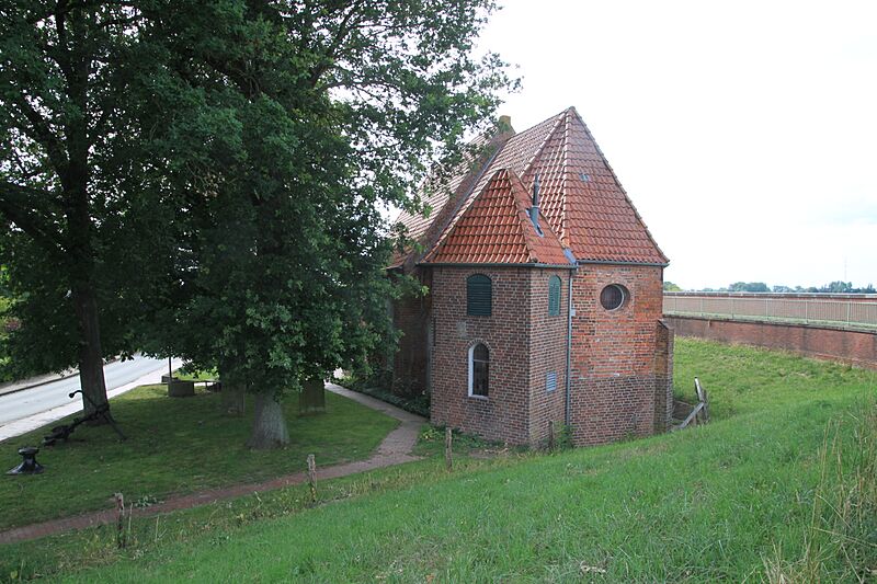 2023-07-11 Warfleth-Kirche (10)