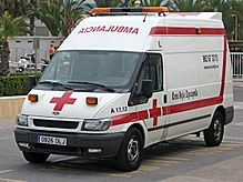 Archivo:Ambulancia de la Creu Roja (Cruz Roja)