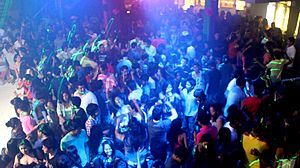 Archivo:Discotecas en Iquitos