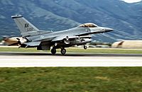 Archivo:F-16 deliberate force