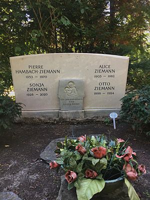 Archivo:Familiengrabstätte Ziemann