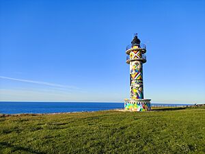 Archivo:Faro de Ajo 4