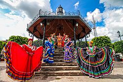 Grupo Folklórico "Cristeros" de San Julián.jpg