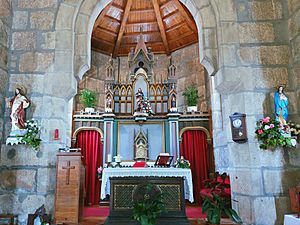 Archivo:Iglesia de San Lázaro, Peliquín (capilla mayor)