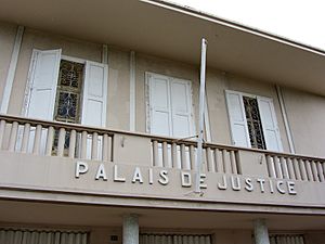 Archivo:Marigot Palais de Justice (6546094115)
