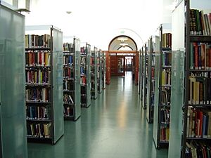 Archivo:Nasjonalbiblioteket Oslo 2