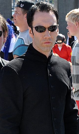Neo and Agents Smith (cropped).jpg