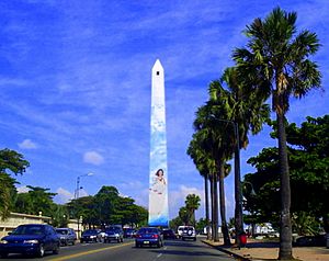 Archivo:Obelisco Santo Domingo