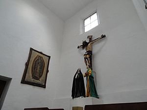 Archivo:Parroquia de San Juan Bautista en Coyoacan - Capilla de la Santa Cruz