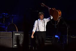 Archivo:Paul McCartney - ON THE RUN - Uruguay, 2012-04-16 (3)