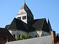 Rozoy-sur-Serre église fortifiée (chevet et transept vus du Nord)