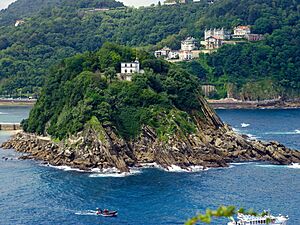 Archivo:Santa Clara Island as seen from Urgull