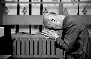 Archivo:Shintō prayer