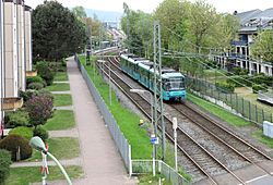 Archivo:U-Bahn Station Zeilweg (2017)