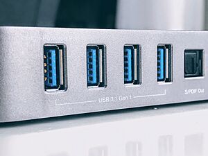 Archivo:USB-A 3.1 Gen 1 ports on OWC Thunderbolt 3 Dock