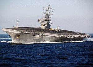 Archivo:USS Reagan;071030-N-6074Y-053