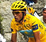 Archivo:Alberto Contador (Tour de France 2009 - Stage 17)