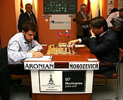 Archivo:Aronian vs. Morozevich Linares 2007