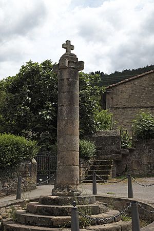 Archivo:Bárcena de Pie de Concha Rollo de Justicia 992