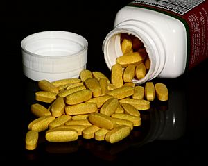 Archivo:B vitamin supplement tablets