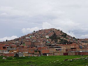 Bogotá, cerro en Ciudad Bolívar.JPG