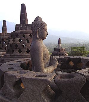 Archivo:Borobudur-perfect-buddha
