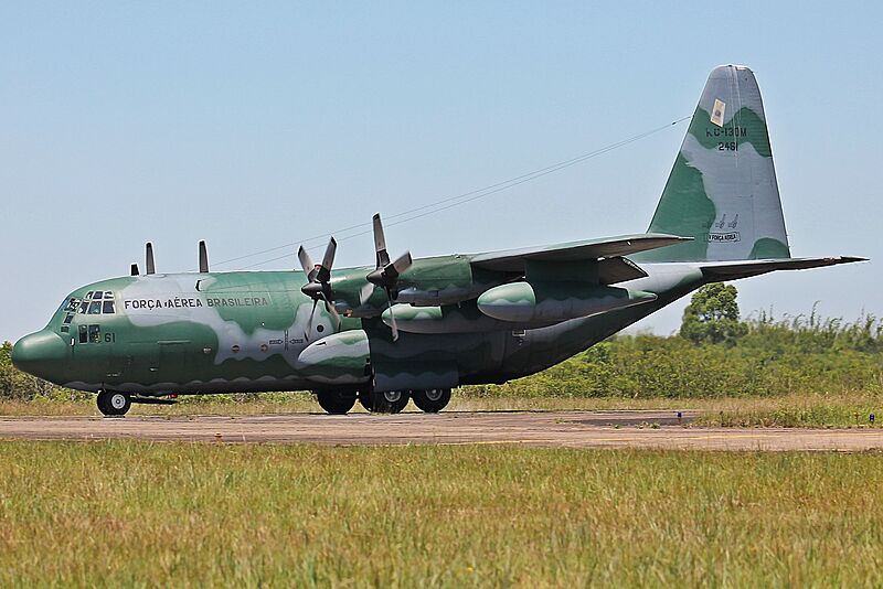 C-130 (31585232405)