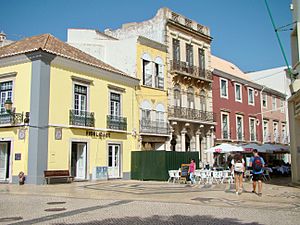 Archivo:Centro-histórico-Faro