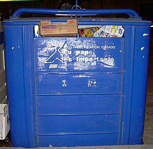 Archivo:Contenedorpapel