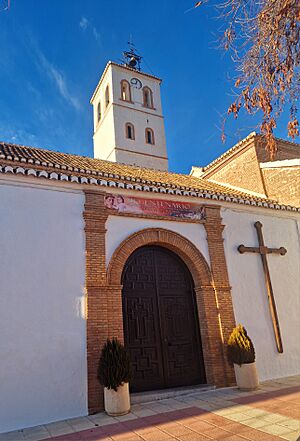 Archivo:Iglesia de la Anunciación, en Cogollos Vega (España)