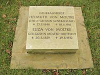 Archivo:Invalidenfriedhof, Grab von Moltke