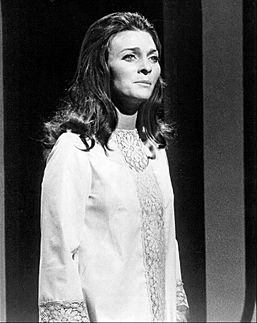 Archivo:Judy Collins solo performance 1967