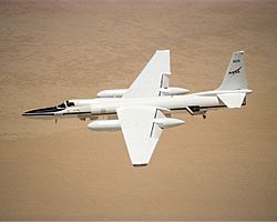 Archivo:Lockheed ER-2 809 in flight