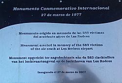 Archivo:Memorial plaque at International Tenerife Memorial March 27, 1977