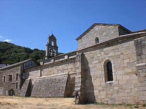 Archivo:Monasterio S Martín de Castañeda trasera