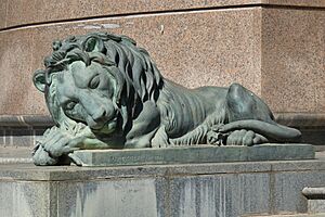 Archivo:Monumento a Espartero Leon