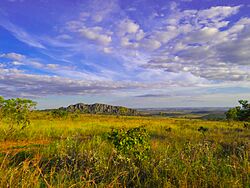 Morro cabeludo - Parque dos Pireneus - Pirenópolis - Goiás 01.jpg