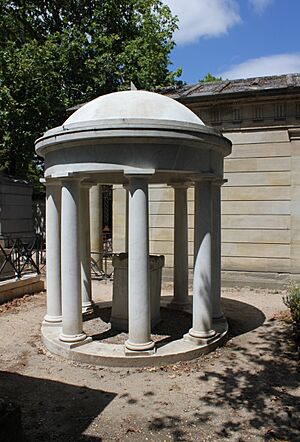 Archivo:Père-Lachaise - Division 42 - Urquijo 01