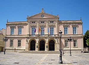 Archivo:Palencia - Plaza Mayor 3