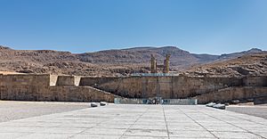 Archivo:Persépolis, Irán, 2016-09-24, DD 01