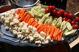 Archivo:Plat de crudités en Provence