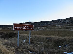 Archivo:Puerto de Cantavieja, puerto de montaña a 1420 metros de altura