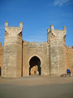 Archivo:Rabat, Chellah necropolis entrance
