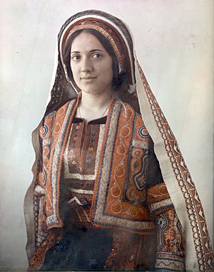 Archivo:Ramallah woman 15029v