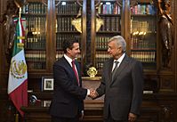Archivo:Reunión Peña Nieto-López Obrador en Palacio Nacional 6