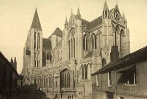 Archivo:Truro Cathedral in 1905, before completion of its spire