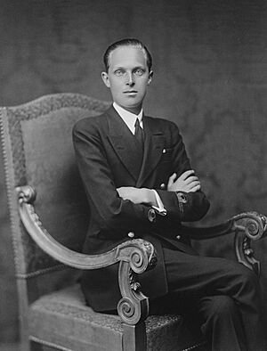 Alfonso de Borbón y Battenberg, Prince of Asturias.jpg
