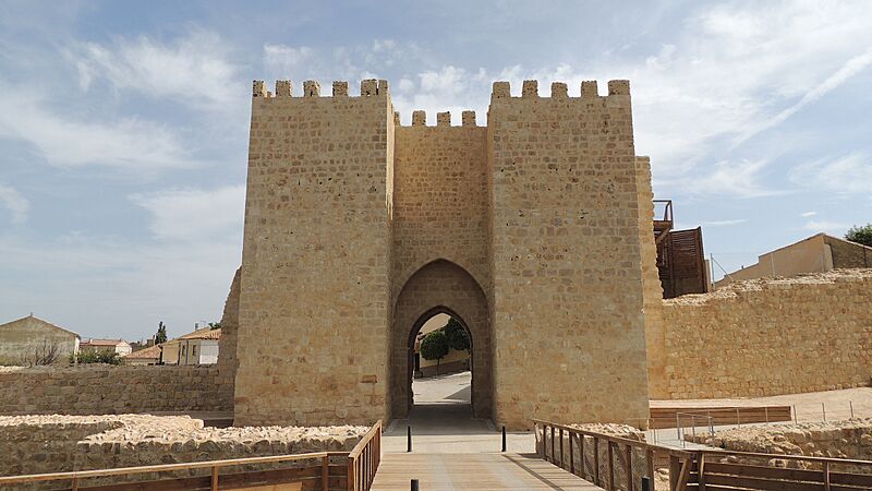 Almazán - Puerta del Mercado