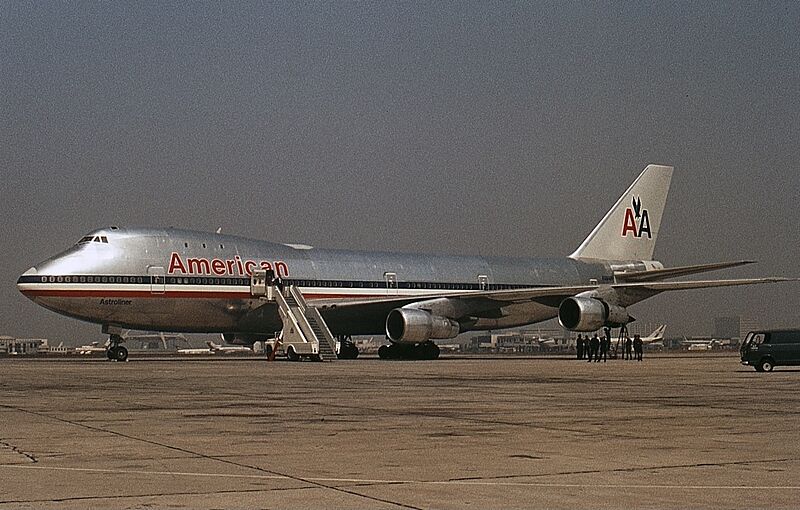 Boeing 747-123, American Airlines JP6876202